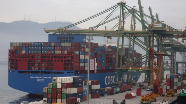 Navio no porto do Rio de Janeiro