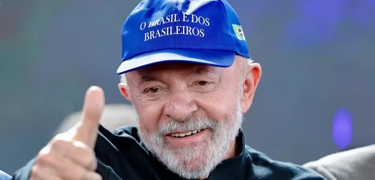 Ministros vão sugerir a Lula restrição a entrada de autoridades dos EUA.