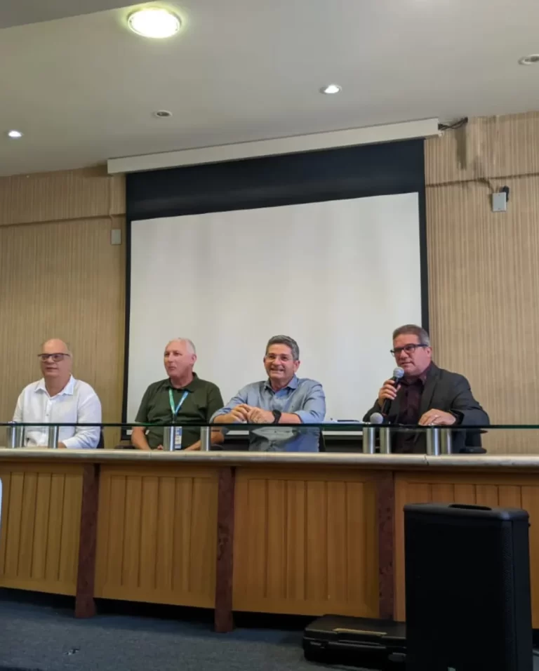 ARCE reúne SAAE’s de seis municípios em Sobral para tratar de Normas Regulamentadoras